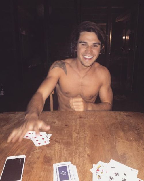 boys-and-popculture:Kj Apa