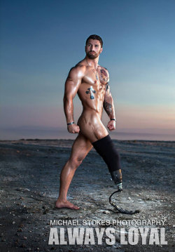 boredpanda:    Sexy Wounded War Veterans Show They’re Confident