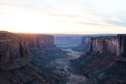 camerongardnerphoto:  First light in the Canyon was extremely