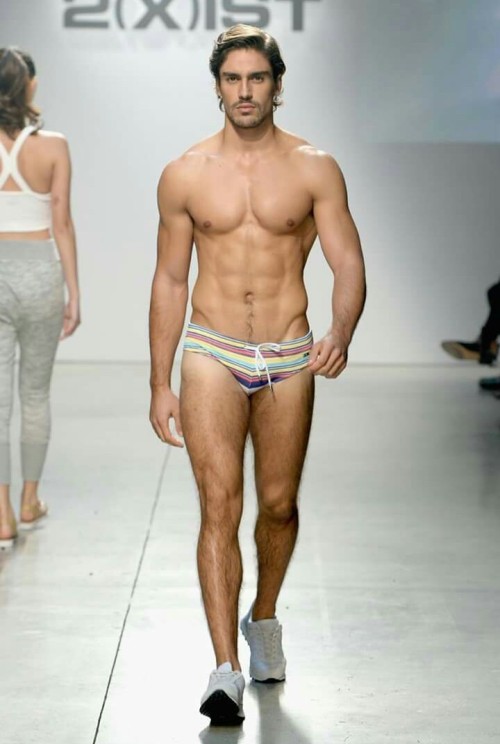 flaytes-wenos:  Modelos, que ricos estos papitos