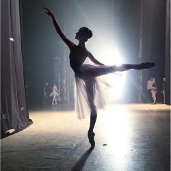 joaquinmoralperez:  The art of Ballet appears when everything