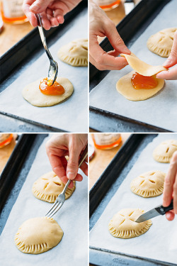 foodffs:  Apricot Sugar Cookie Pies Filled with Apricot Preserves