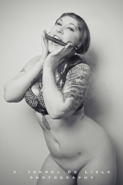 jisobeldelisle:  “spiked and sweet” - see the full