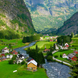 coiour-my-world:Flåm Valley, Aurland – Norway.