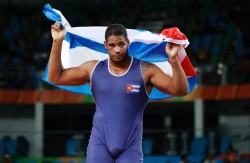 leplastiquedick:  wrestlingisbest:  98kg Silver medallist  Cuba’s