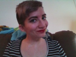 my new hair color never photographs well anyway I look cute and