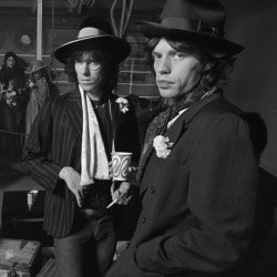 sticky-fingers-by-the-stones:  #keithrichards #mickjagger #therollingstones
