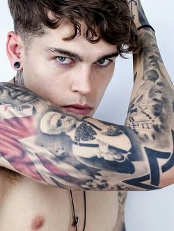 Stephen James