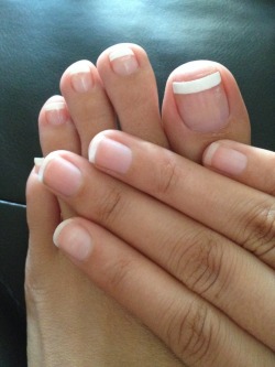 misshappyfeet18:  My natural & painted French tips  Sexy!!!.