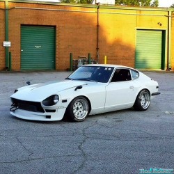 radracerblog:  Datsun 240z s30@mistertotem2