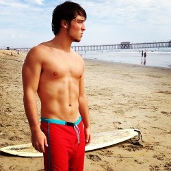 adultmaletwins:  Wesley Stromberg, of the Stromberg Brothers.