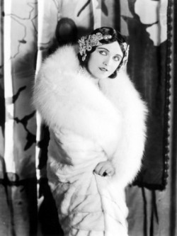 lesfleursdelart:  Pola Negri, late 1920’s 