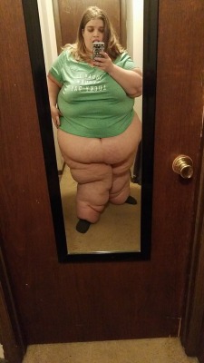 shoepuffjananajmw:  Happy St. Paddy’s Day  #me #ssbbw #bbw