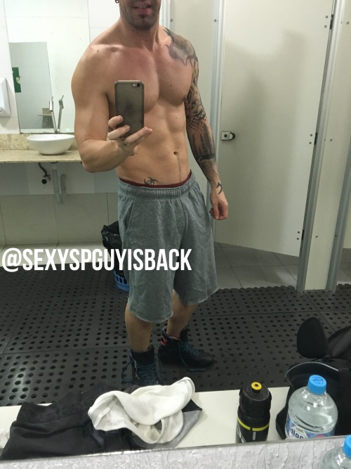 sexyspguy35:  Wednesday pre-workout 