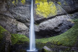 toofarnorth:  Latourell Falls, Oregon - toofarnorth 
