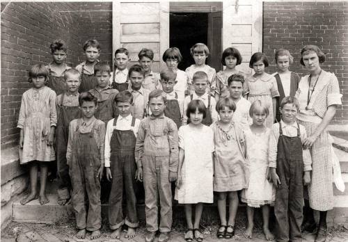 1920s farm school in Missouri Nudes & Noises  