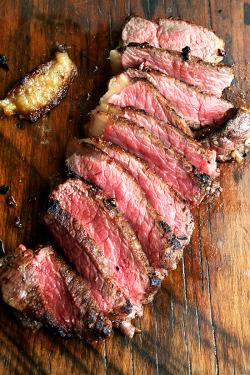dominato67:ilufood:Pan-seared, oven-finished new york strips