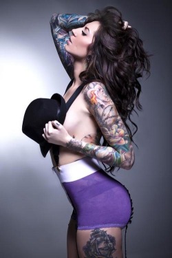 sexygirlssexyink:  For More SexyGirlsSexyInk Follow :http://bit.ly/1C4xdQG