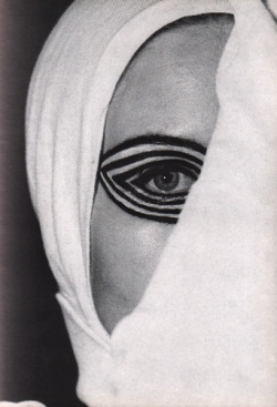 thegreatinthesmall:Franco Sartori for Vogue 1970s
