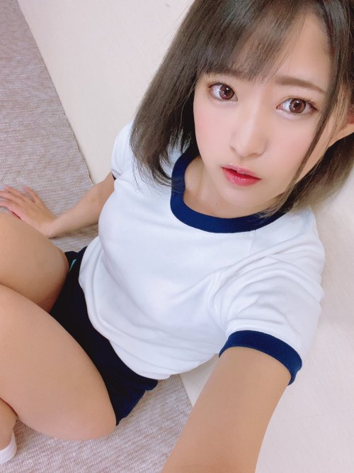 higemania:  渚みつきღ︎︎︎︎︎︎︎☺︎さんはTwitterを使っています