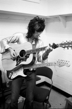 soundsof71:  Keith Richards, backstage at Madison Square Garden,