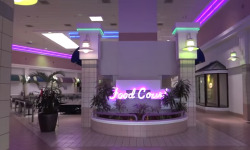 vaporwave-van-gogh:  Seminole Mall 