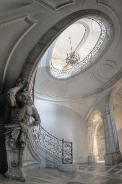 a-l-ancien-regime:  Lefuel staircase, Le Louvre, Paris François