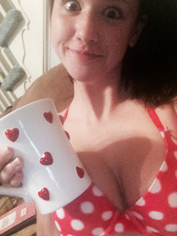 fitnfreaky:  My coffee matches my bra, that’s a reason to take