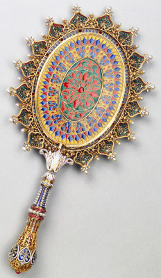 ufansius:  Gold, ruby, diamond, and pearl hand mirror by Boucheron