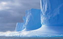 pupkinzade:Icebergs off the Palmer Peninsula, Drake Passage,