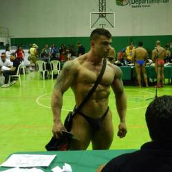 bodybuilers4worship:  alphamusclehunks:  SEXY, LARGE and IN CHARGE.