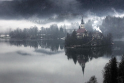 allthingseurope:  Bled, Slovenia (by mariusz kluzniak) 