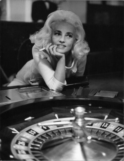 lottereinigerforever:   Jeanne Moreau in the Casino de Monte-Carlo,