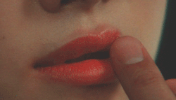 eroswoman: Leggere le tue dita sfiorano….. i miei pensieri