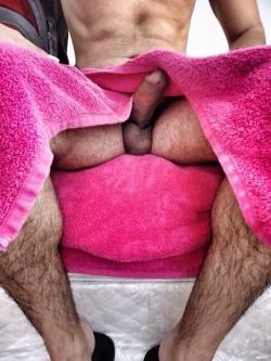 raunchster:  The best Toreros of Spain are wearing pink. 