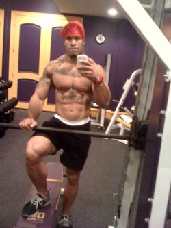 iamkingiamboss:  princedd130:  I Fucking Love This Man! LaRon