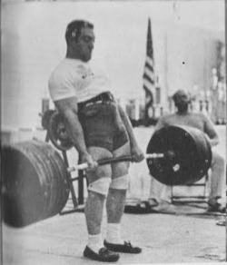 thoughtsandsquats:  Vince Anello, first person to deadlift over