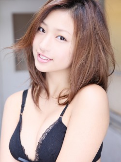 tokujiro:  Ayaka Sayama 