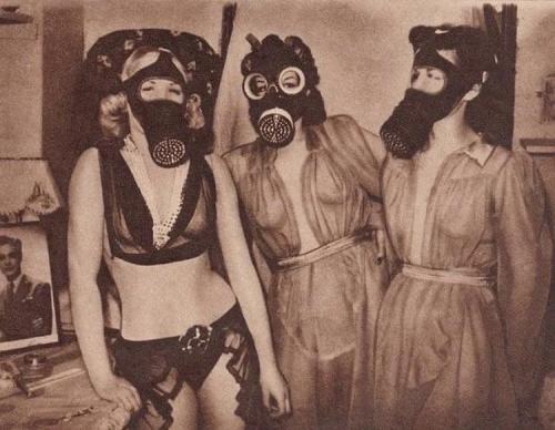 aiiaiiiyo: British prostitutes during World War Two, 1942 Check