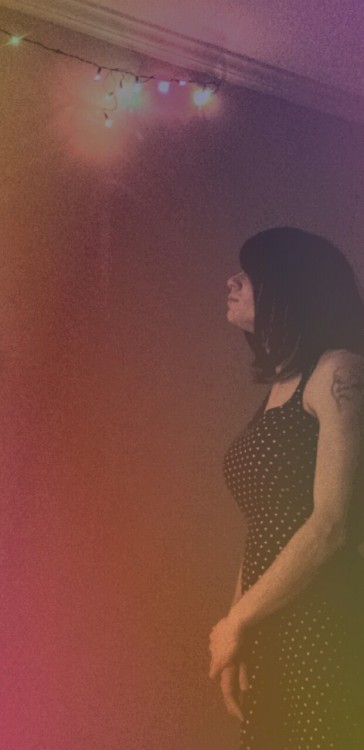 loveblursthelines:  I always have things on my mind but the one think that will never escape it is that I will always feel free when I am myself and that I’m very happy to have a wife who supports me all the way. :) 