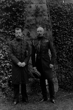 teatimeatwinterpalace:  Tsar Nicholas II  and the Duke of Connaught,