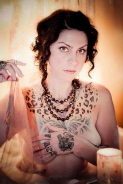 celebboobies2:  Danielle Colby - Danny D of America Pickers