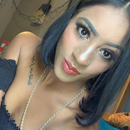 lonelygiraffe17:  Trusting people is becoming hard Keeping my
