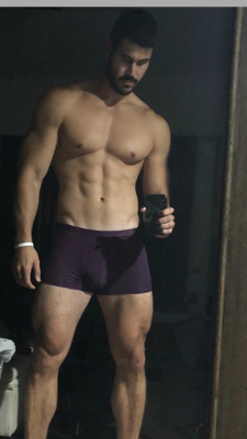 dicks-and-asses:  Danny jones bulge.  July 25th.