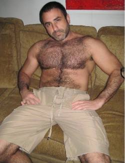 nice and hairy…. nice 