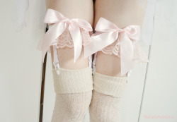 littlepinkkittenlingerie:  I love these garters. x TheLittlePinkKitten on etsy