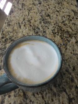 ohueightonetoo: sumisa-lily:  Latte anyone? Yeah, I made that.