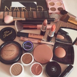 msmakeupaddict:  Ms. Makeup Addict