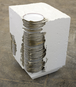 pop-up-x:  Theaster Gates - Untiled (Plates), 200149 x 37,5 x