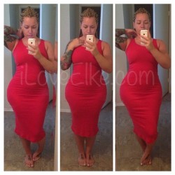 elkestallion:  The perfect comfy tank dress showing of my curves
